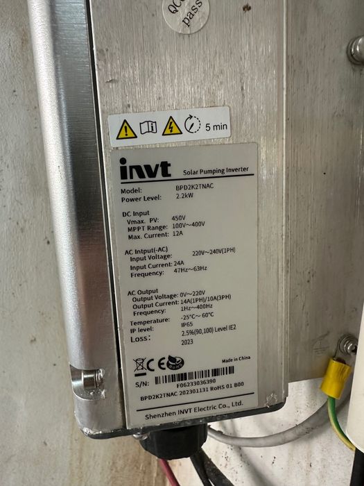 Inversor para bombagem solar