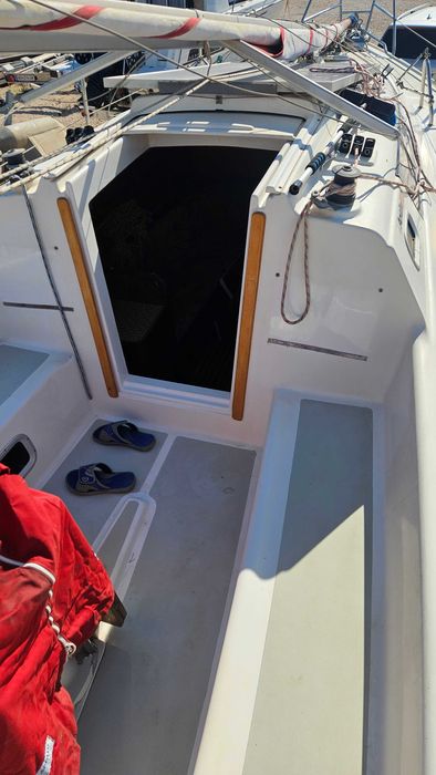 jacht  Antila 26 używany prywatnie w Chorwacji