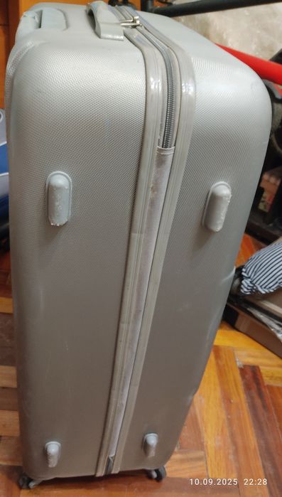 Чемодан большой пластик 85/43/30  Tumi USA