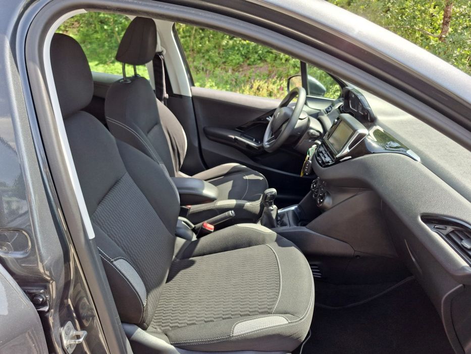 Peugeot 208 1.6 HDI Style 11/2015