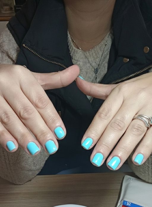 Serviços de manicure e pedicure