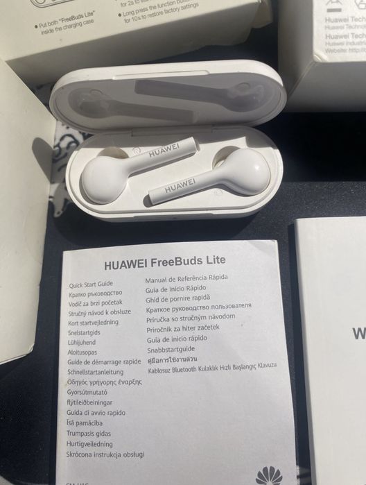 Iphone 11 + 4 capas + Huawei FreeBuds Lite