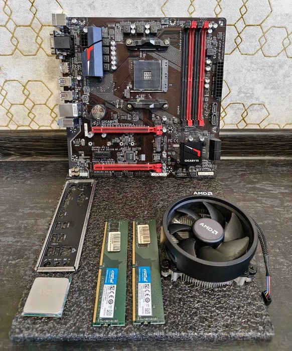 Комплект Материнська Плата Gigabyte GA-AB350M-Gaming 3 + Ryzen 5 1600 + 8 GB DDR4 + Кулер