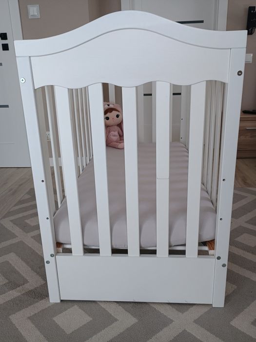 Łózeczko dziecięce 60x120 z materacem