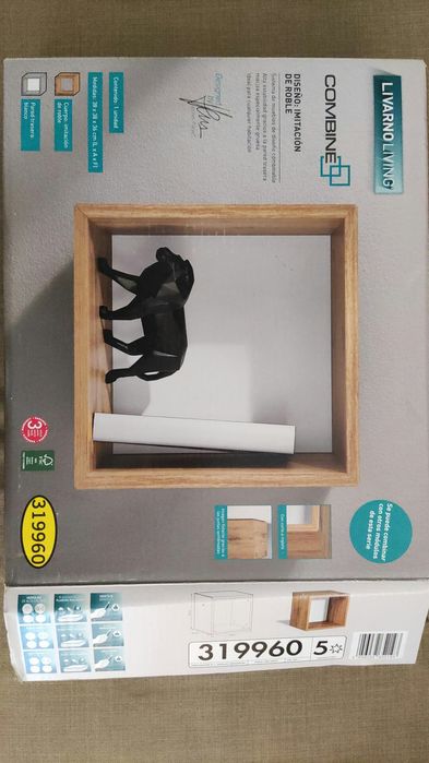 Prateleira cubo nova