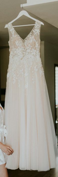 Suknia ślubna model Fueste beż