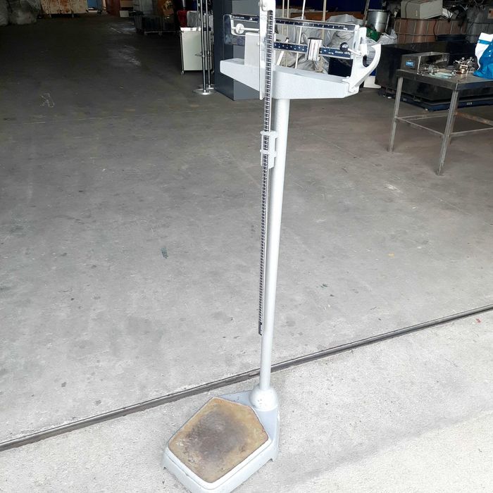 Balanças médicas com medidor de altura