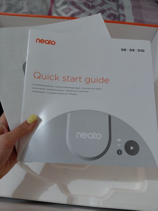 Робот-пилосос Neato