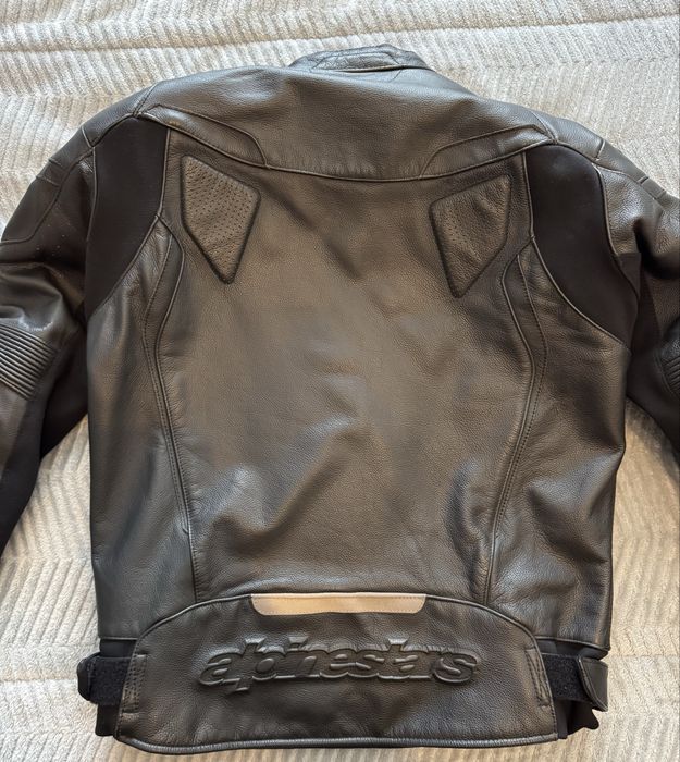 Casaco Alpinestars GP PLUS R V2 LEATHER