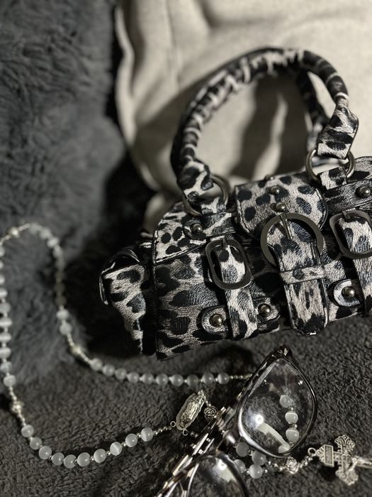 Сумка в леопардовому принті y2k sk8 archive opium vintage