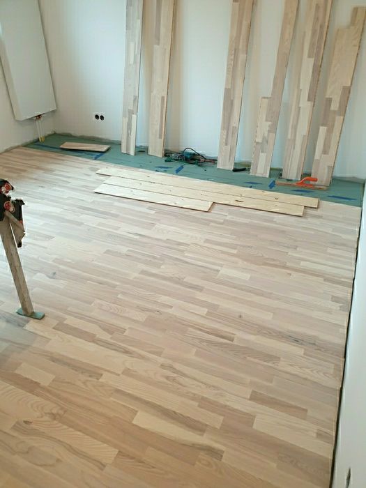 Jesion bielony 3 lamel deska podłogowa trójwarstwowa typu barlinecka