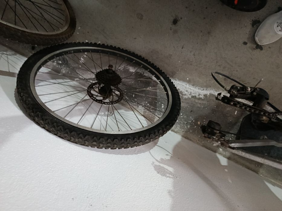 Bicicleta usada !precisa de nova câmera de ar