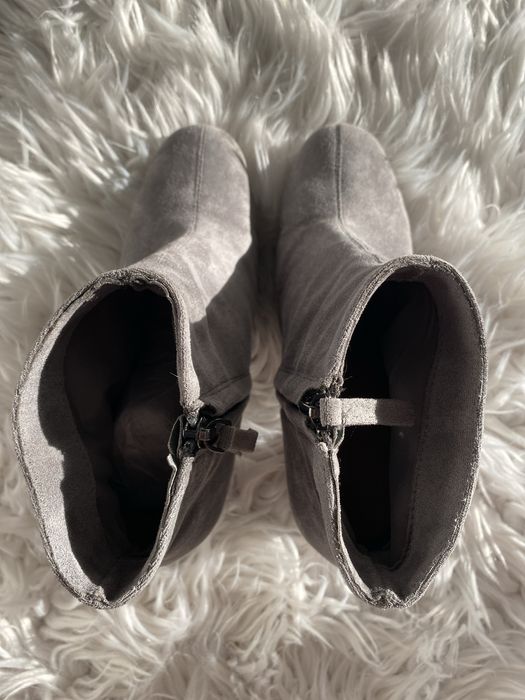 Ботильйони замшеві 38 р