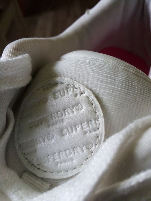 Buty sportowe damskie