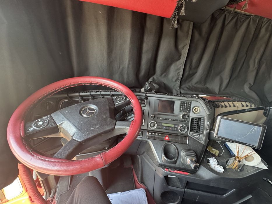 Продам  Mercedes-Benz Actros 1845 LS 2013 года выпуска.