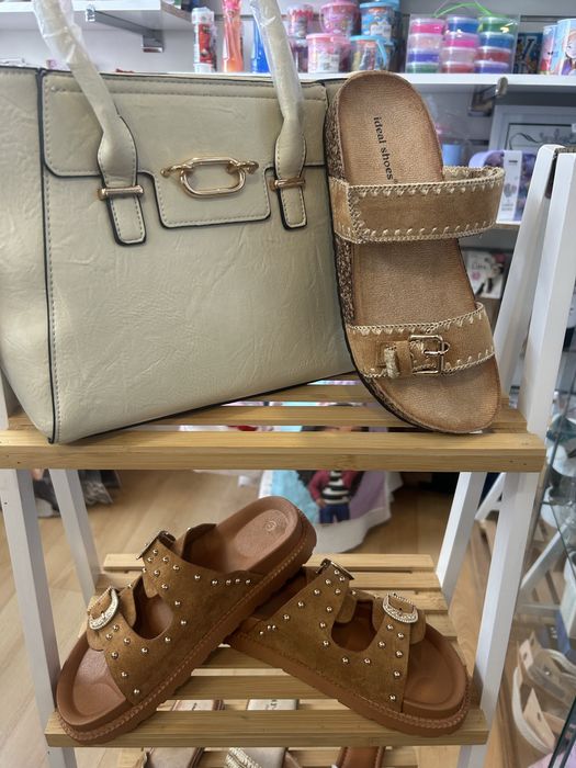 Chinelo ou mala de verao