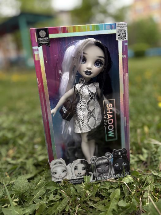Shadow High Limited Edition Doll, Shanelle Шанель , High Heather - Grayscale