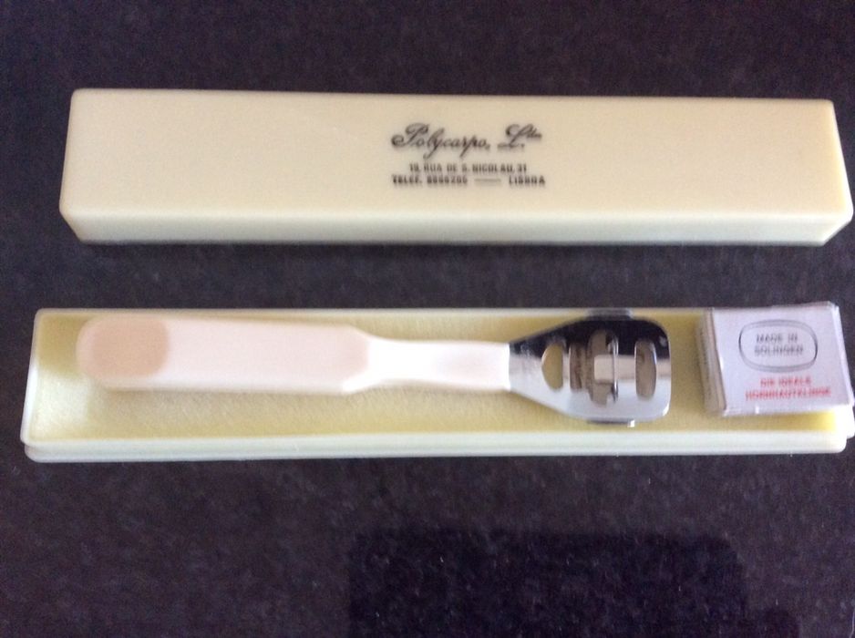 Utensilio para tirar calos