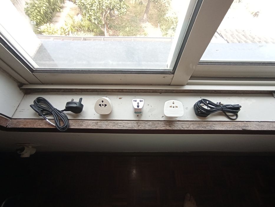 Adaptadores de tomadas elétricas UE UK