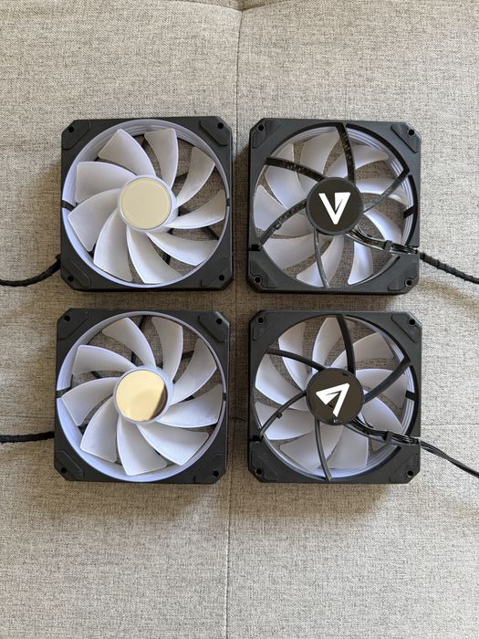 4 Ventoinhas ARGB com controladora
