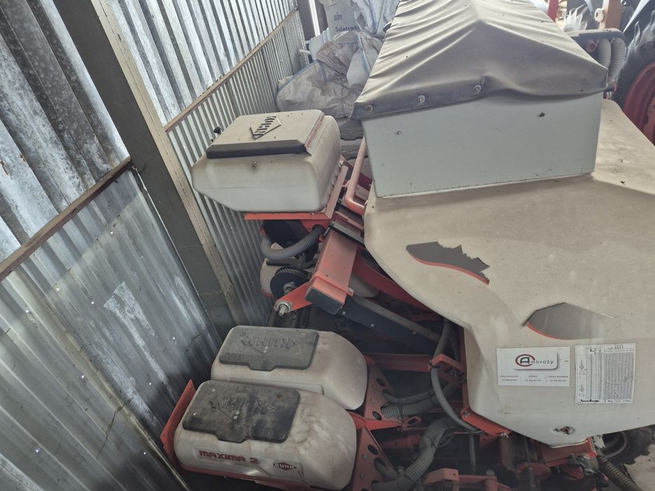 Kuhn Maxima 2TS 6 rzędów kontrola sekcji