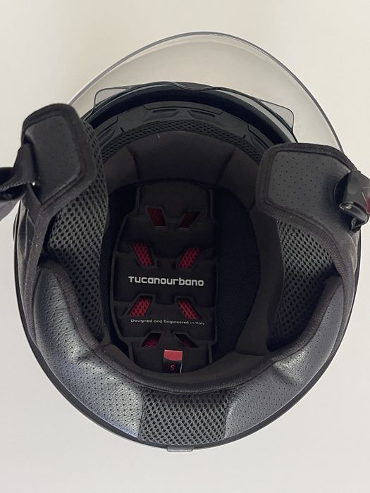 Capacete moto Tucano Urbano S + capa