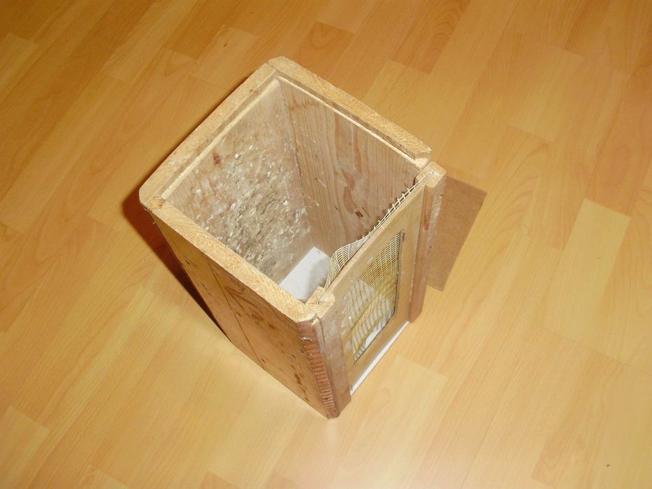 Клітка для малих папуг транспортна.