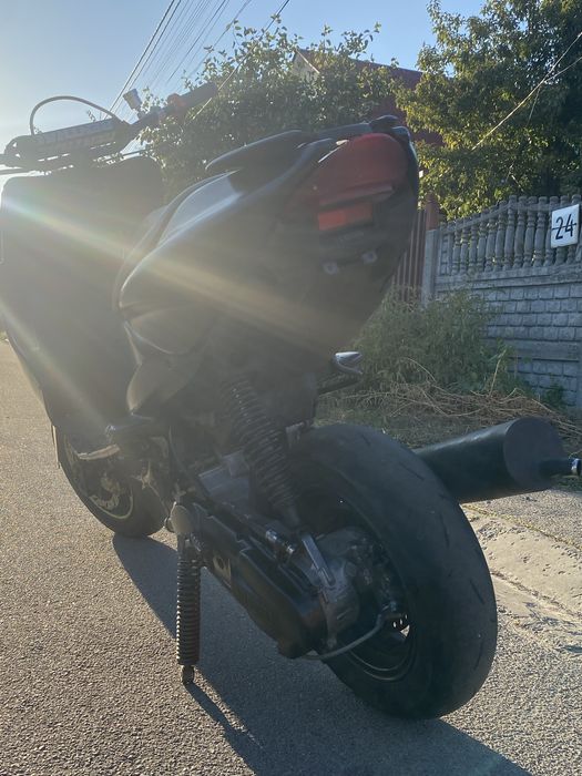 Yamaha aerox , ne slider ,neos,bws,malaguti,jog,aprilia