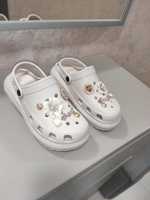 Кроксы женские, разные модели