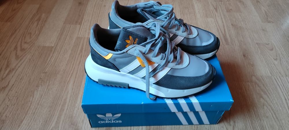 Buty Adidas Retropy F2