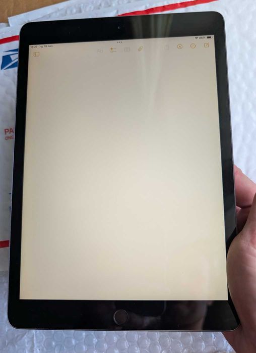 актуальний iOS 26 без обмежень та ремонтів Apple iPad 8 th 10.2" 32gb