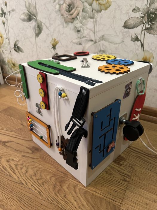 Бізікуб  25*28см