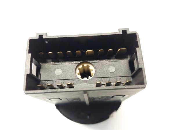Botão / interruptor de luzes VOLKSWAGEN Golf IV (1J1)