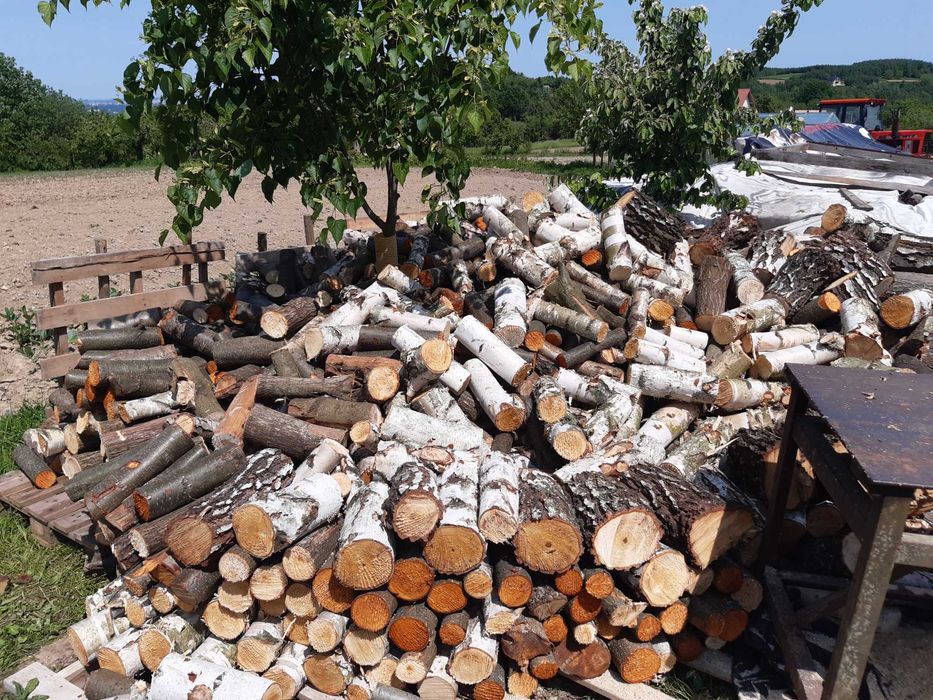 suche drewno opałowe do pieca, kominka - brzoza