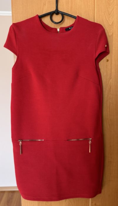 Плаття червоне сукня