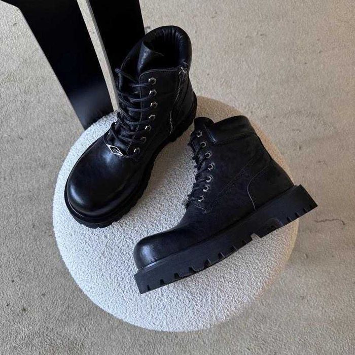 TERRAINCOGNITA Distressed Leather Work Boots