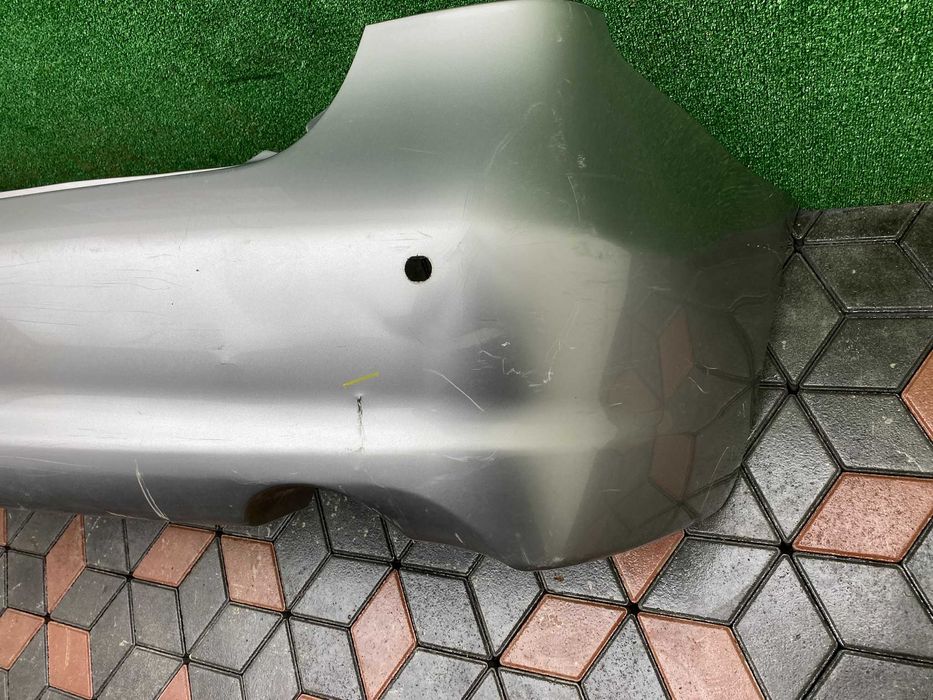 Бампер задній Mitsubishi Grandis Мітсубісі Грандіс