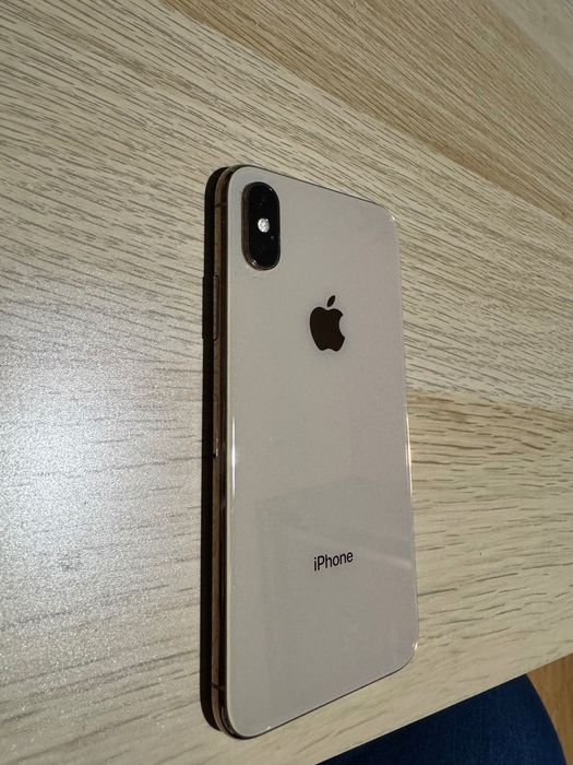 iPhone XS 64 gb gold