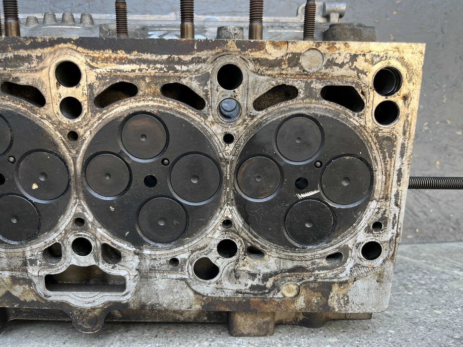 ГБЦ головка блока VW Golf 5 Passat B6 Touran Mitsubishi Lancer 2.0 TDI