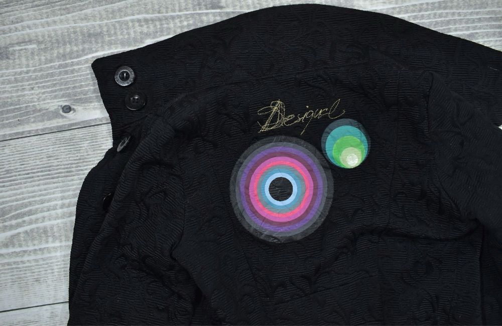 Desigual kultowy płaszcz tej marki - rozmiar 36 S stan bdb