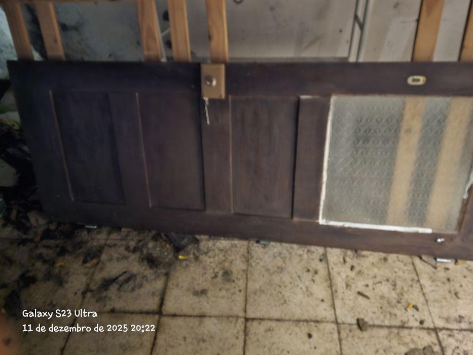 Porta de madeira antiga