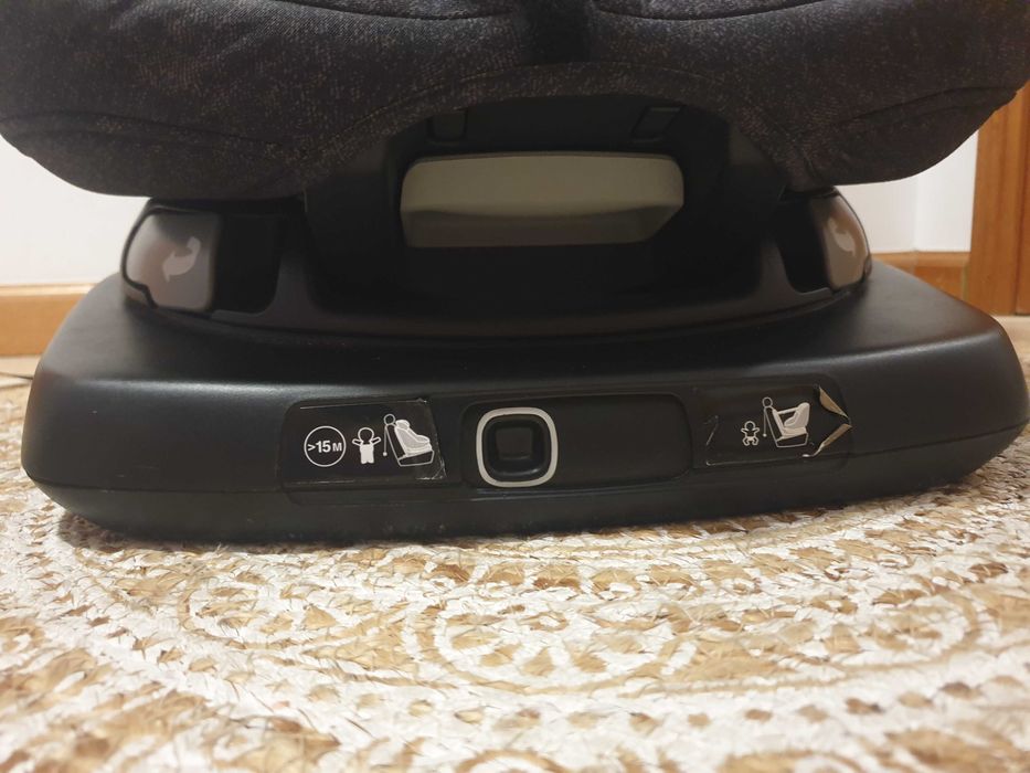 Cadeira Auto 360º Bebé Confort Assisfix 61cm-105cm