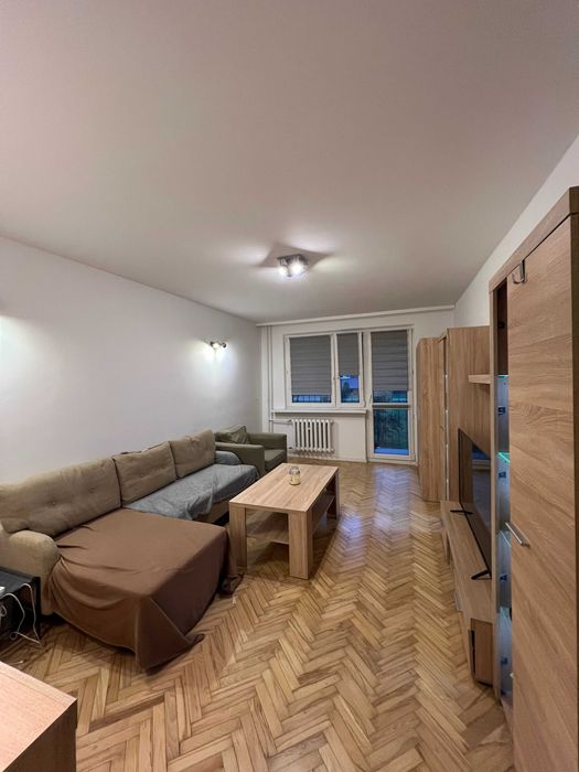 Pokój 18 m² + balkon + mieszkanie tylko 2-pokojowe + kapitalny remont 2024 + bez czynszu administracyjnego