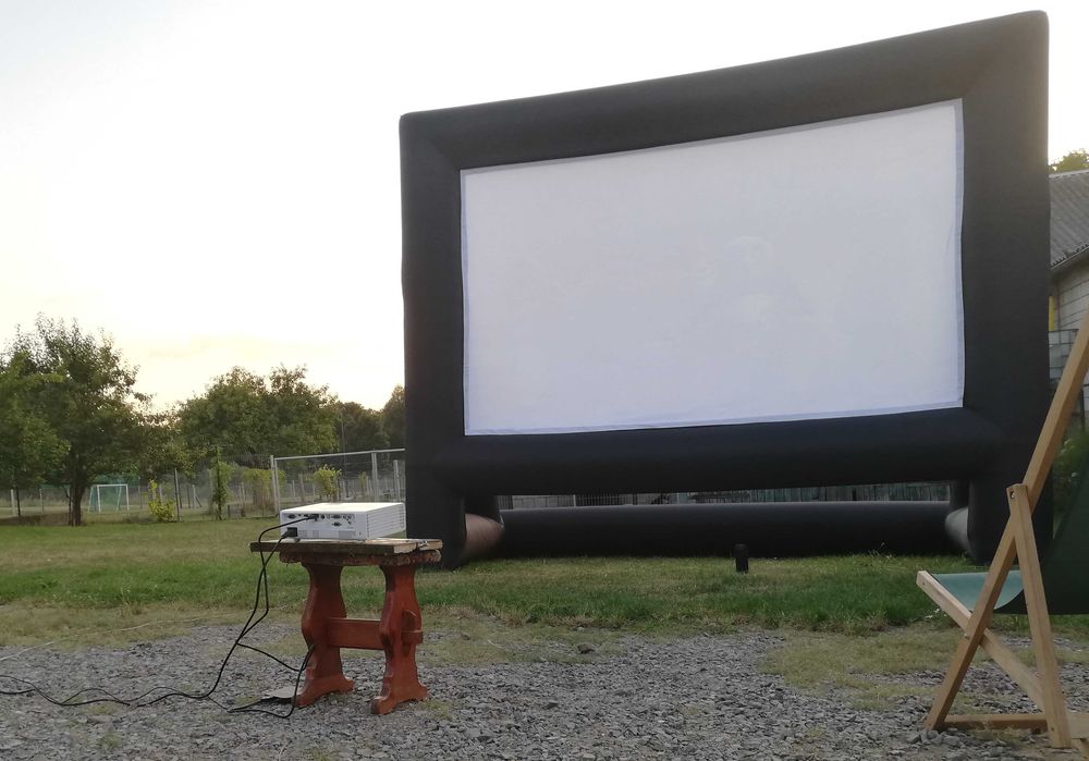 Kino plenerowe 150cali - projektor i ekran na twoja imprezę