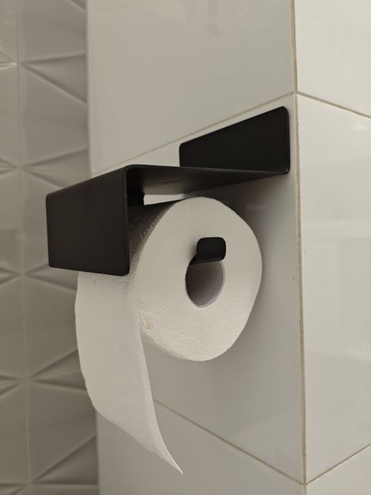 Wieszak na papier toaletowy