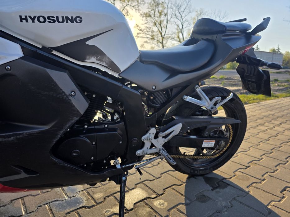 Hyosung GT250RC 2013