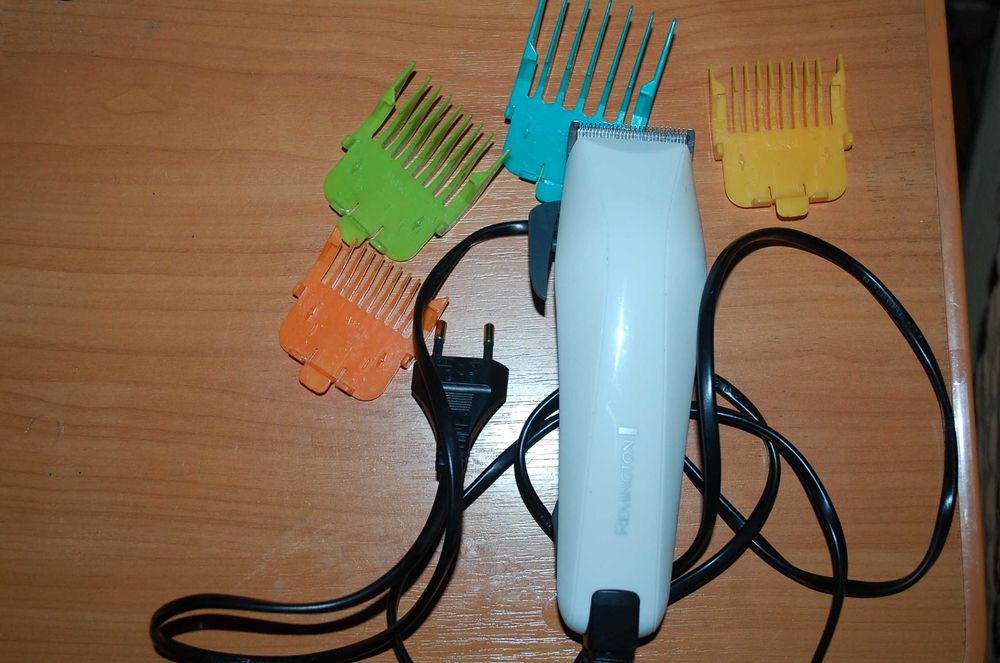 Професійна машинка для стрижки Remington НС5035