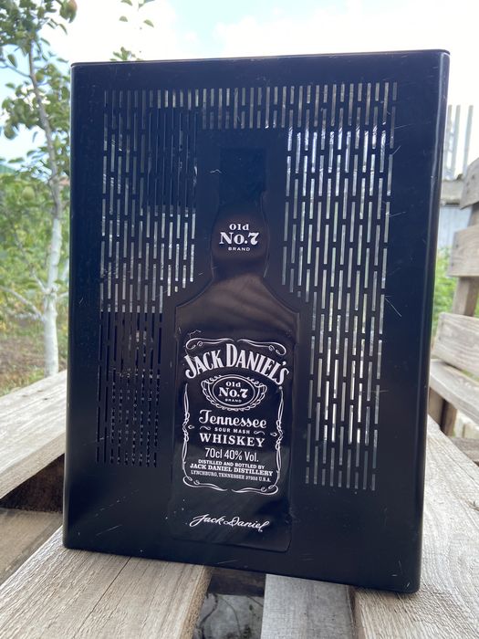 Jack Daniels коробка подарочная + бутылка внутри (пустая)