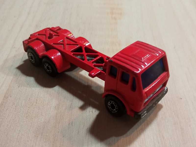 Mercedes-Benz Container Truck - Matchbox