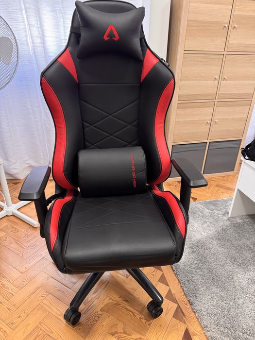 Cadeira Gaming Alpha Gamer – Excelente Estado